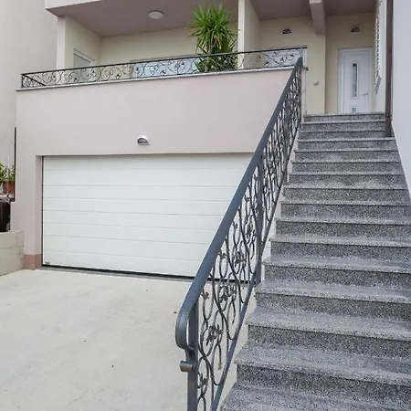 Apartment By The Sea Tucepi, Makarska - 2677