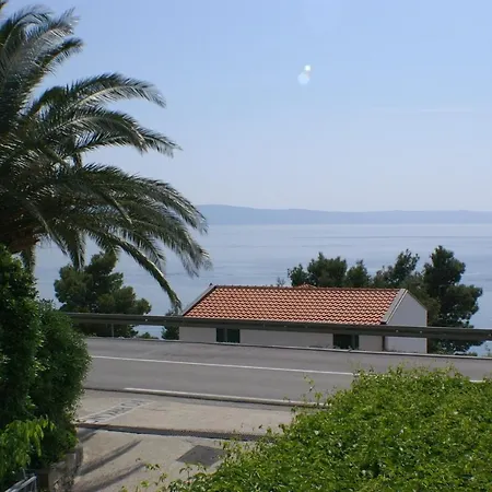 Apartment By The Sea Tucepi, Makarska - 2677 *