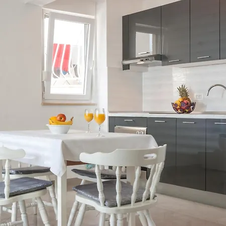 Apartment By The Sea Tucepi, Makarska - 2677 Tucepi